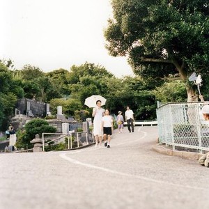 STILL WALKING, (aka ARUITEMO ARUITEMO, aka EVEN IF YOU WALK AND WALK), front, from left: Yui Natsukawa, Shohei Tanaka, 2008. Ph: Still Walking Production Committee/©IFC Films