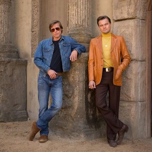 ONCE UPON A TIME IN HOLLYWOOD, FROM LEFT: BRAD PITT, LEONARDO DICAPRIO, 2019. PH: ANDREW COOPER/© COLUMBIA
