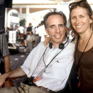 RAT RACE, director Jerry Zucker, producer Janet Zucker, on set, 2001. ©Paramount Pictures