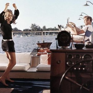 DARKER THAN AMBER, Suzy Kendall, Rod Taylor, 1970