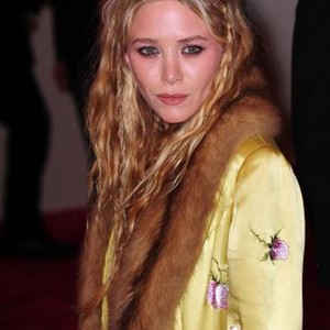 Mary-Kate Olsen at arrivals for PUNK: Chaos to Couture  - Metropolitan Museum of Art''s 2013 Costume Institute Gala Benefit - Part 2, Metropolitan Museum of Art, New York, NY May 6, 2013. Photo By: Gregorio T. Binuya/Everett Collection
