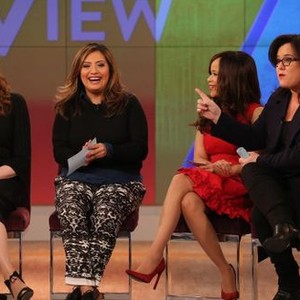 The View, from left: Cristela Alonzo, Geena Davis, Rosie Perez, Rosie O'Donnell, 08/11/1997, ©ABC