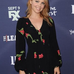 Collette Wolfe at arrivals for YOU''RE THE WORST Season Premiere on FXX, Paramount Studios, Los Angeles, CA September 8, 2015. Photo By: Dee Cercone/Everett Collection