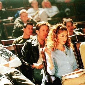 URBAN LEGEND, Joshua Jackson, Michael Rosenbaum, Rebecca Gayheart, Alicia Witt, 1998, college students in class