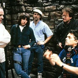 SILENCE OF THE LAMBS, Anthony Hopkins, director Jonathan Demme with film crew on set, 1991
