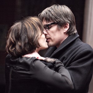 Kristin Scott Thomas as Margit and Ethan Hawke as Tom Ricks in "The Woman in the Fifth." photo 2