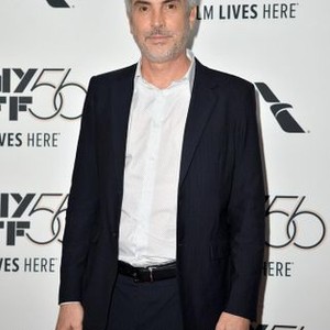 Alfonso Cuaron at arrivals for ROMA Centerpiece Gala Presentation at 56th Annual New York Film Festival (NYFF), Alice Tully Hall at Linocln Center, New York, NY October 5, 2018. Photo By: Kristin Callahan/Everett Collection