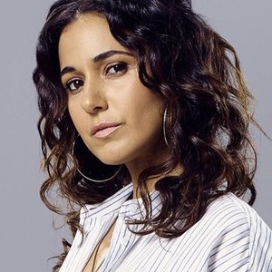 Emmanuelle Chriqui as Gina