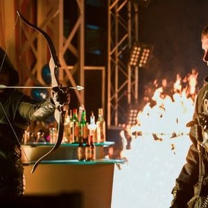 Arrow, Stephen Amell (L), Andrew Dunbar (R), 'Burned', Season 1, Ep. #10, 01/16/2013, ©KSITE