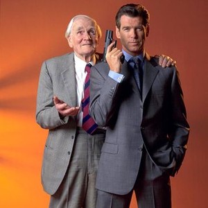 THE WORLD IS NOT ENOUGH, Desmond Llewelyn, Pierce Brosnan, 1999, (c) United Artists