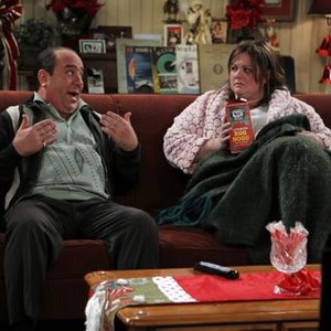 Mike and Molly, Louis Mustillo (L), Melissa McCarthy (R), 09/20/2010, ©CBS