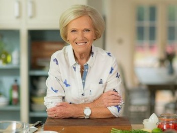 Mary Berry: Foolproof Cooking Cookbook - Good Condition, Free Shipping