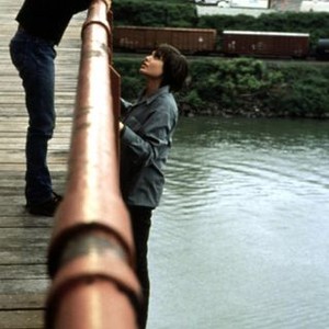 FOXFIRE, Hedy Burress, Angelina Jolie, 1996, daredevil on the bridge