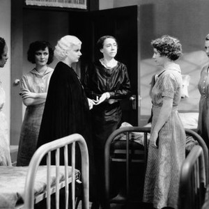 HOLD YOUR MAN, Theresa Harris, Dorothy Burgess, Jean Harlow, Elizabeth Patterson, Barbara Barondess, Muriel Kirkland, 1933