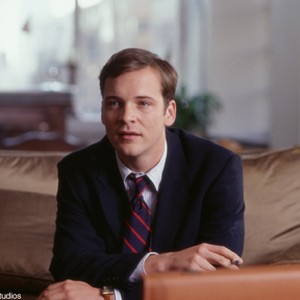 Jack (PETER SARSGAARD), an investment banker and Trish's boyfriend, offers Victor entrée into the legit world. photo 7
