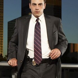 Law & Order: LA: Season 1, Episode 1 - Rotten Tomatoes