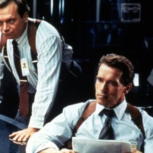 TRUE LIES, Tom Arnold, Arnold Schwarzenegger, 1994, TM and Copyright (c)20th Century Fox Film Corp. All rights reserved.