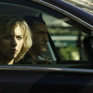 LUCY, from left: Scarlett Johansson, Amr Waked, 2014. ph: Jessica Forde/©Universal Pictures