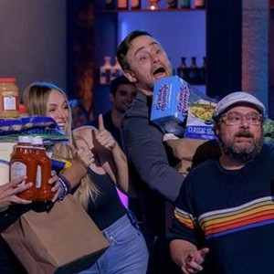 Watch Guy's Ultimate Game Night Game Day Game Night S1 E3, TV Shows