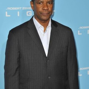 Denzel Washinton at arrivals for FLIGHT Premiere, Arclight Hollywood, Los Angeles, CA October 23, 2012. Photo By: Dee Cercone/Everett Collection