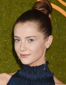 Zoe Levin