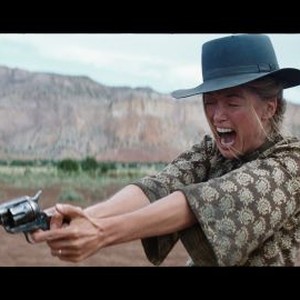 Hostiles photo 5
