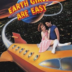 Earth Girls Are Easy (1989) photo 17