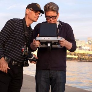 JACK REACHER, from left: director of photography Caleb Deschanel, director Christopher McQuarrie, on set, 2012. ph: Karen Ballard/©Paramount Pictures