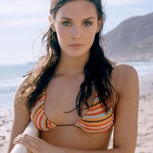 Taylor Cole as Erika Spalding