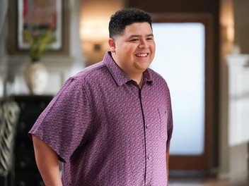 Modern family season hotsell 11 episode 18 watch