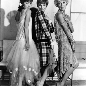 THOROUGHLY MODERN MILLIE, Mary Tyler Moore, Julie Andrews, Carol Channing, 1967
