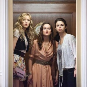 MONTE CARLO, from left: Katie Cassidy, Leighton Meester, Selena Gomez, 2011. ph: Larry Horricks/©Fox 2000 Pictures/TM and Copyright 20th Century Fox Film Corp./All rights reserved.