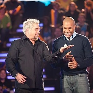 Minute to Win It, Guy Fieri (L), Shannon Brown (R), 'Lakers in the Circle', Season 2, Ep. #16, 03/16/2011, ©NBC