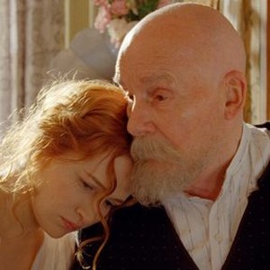 RENOIR, from left: Christa Theret, Michel Bouquet, as Pierre-Auguste Renoir, 2012. ©Samuel Goldwyn Films