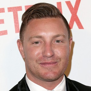 Ролла гаррисон. Ролла гаррисон. Южный парк мистер гаррисон ножницы. Ролла гаррисон. Дэвид аполскис.