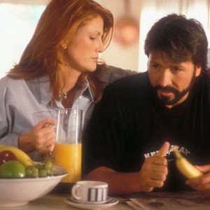 RUNNING RED, Angie Everhart, Jeff Speakman, 1999. ©PM Entertainment Group