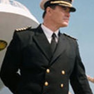 Robert Urich as Captain Jim Kennedy III