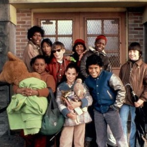 BUSTIN' LOOSE, (back) cicely Tyson, Janet Wong, James Hughes, Edwin DeLeon, Alphonso Alexander, Edwin Kinter, (front) Kia Cooper, Tami Luchow, Angel Ramirez, 1981, (c) Universal