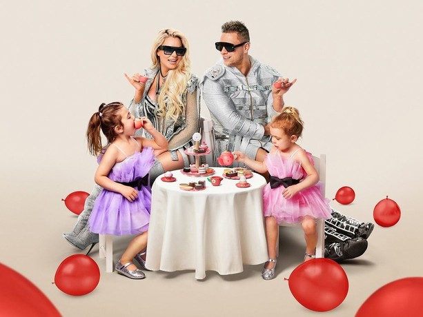 The miz & mrs outlet