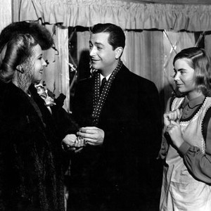THE ENCHANTED COTTAGE, Hillary Brooke, Robert Young, Dorothy McGuire, 1945