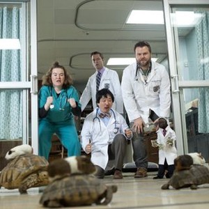 Animal Practice, Betsy Sodaro (L), Bobby Lee (C), Tyler Labine (R), 'Pilot', Season 1, Ep. #1, 08/12/2012, ©NBC