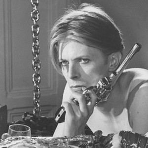David Bowie as Thomas Jerome Newton in "The Man Who Fell to Earth." photo 6