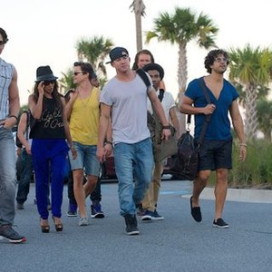 MAGIC MIKE XXL, from left: Joe Manganiello, Jada Pinkett Smith, Matt Bomer, Channing Tatum, Kevin Nash, Donald Glover, Adam Rodriguez, 2015. ph: Claudette Barius/©Warner Bros. Pictures