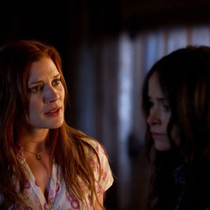 (L-R) Katee Sackhoff as Joyce and Abigail Spencer as Lisa Wyrick in "The Haunting in Connecticut 2: Ghosts of Georgia."