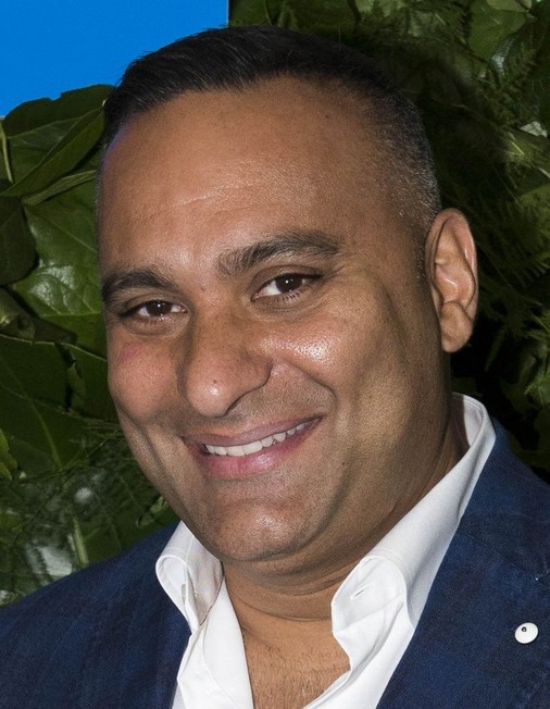 Russell Peters