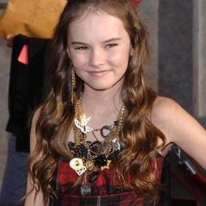 Madeline Carroll at arrivals for Premiere of SWING VOTE, El Capitan Theatre, Los Angeles, CA, July 24, 2008. Photo by: Michael Germana/Everett Collection