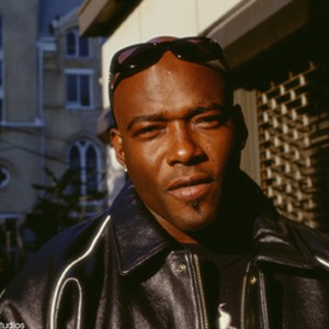 Chedda (TREACH) is part of Victor's South Bronx crew. photo 6