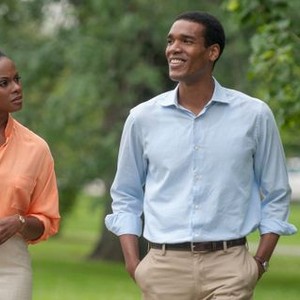 SOUTHSIDE WITH YOU, from left: Tika Sumpter as Michelle Robinson, Parker Sawyers as Barack Obama, 2016. ph: Matt Dinerstein/© Roadside Attractions