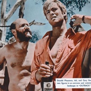 WAKE IN FRIGHT, (aka OUTBACK), from left: Donald Pleasence, Gary Bond, 1971