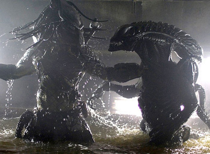 Why Aliens Vs. Predator: Requiem Is So Dark (Literally) - IMDb